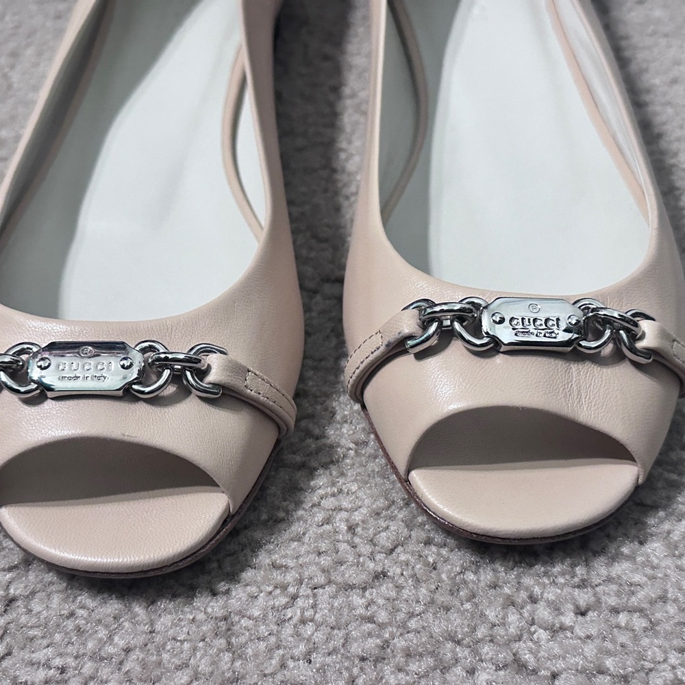 GUCCI TAN FLATS - Picture 2 of 11